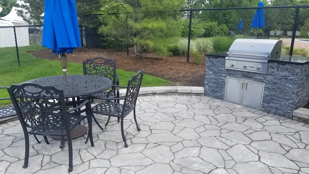 Local residential landscaping in Hanson, MA - 1-877-Lawn-Crew