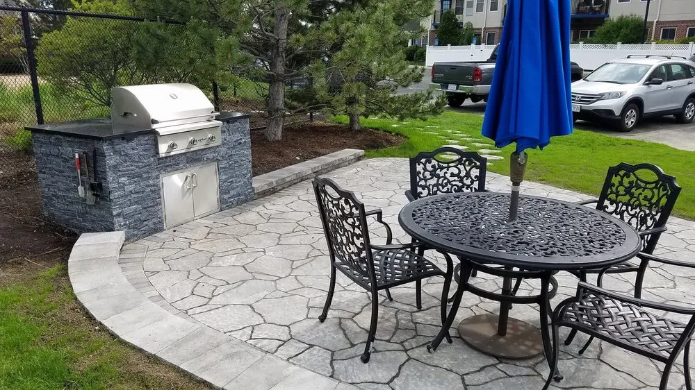 Professional garden landscaping in Hanson, MA - 1-877-Lawn-Crew