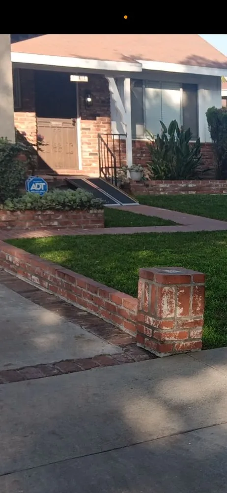 Expert yard cleanup service for beautiful yards in Redondo, CA by 1 Best Lawn Care Services