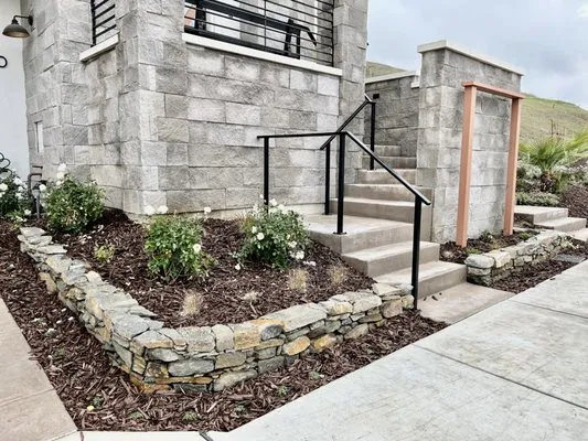 1 Central Coast Landscape Logo