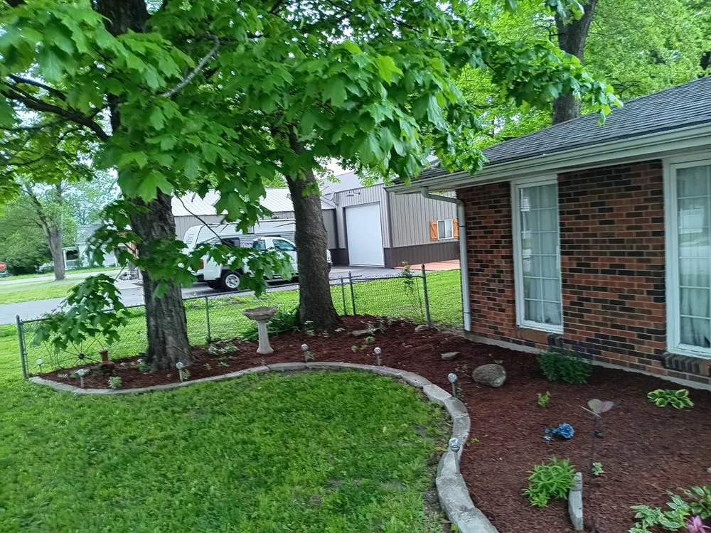 Trusted yard maintenance in Jonesburg, MO by 1 Handy Woman Services & Landscape