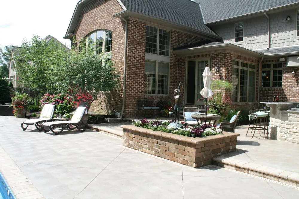 Reliable lawn care service in Medina, OH - 1 Landscaping