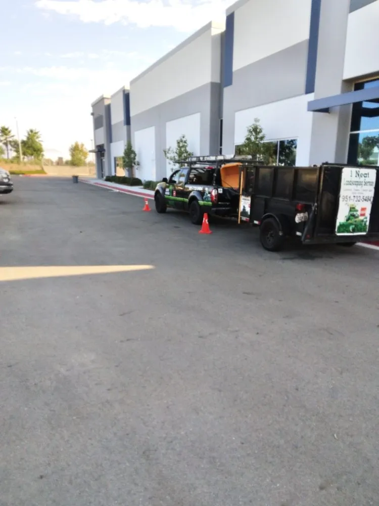 Custom lawn care service experts serving Riverside, CA - 1 Neat Landscaping Lawn Maintenance N Tree Services