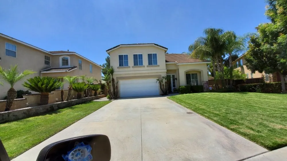 Local outdoor landscaping experts serving Riverside, CA - 1 Neat Landscaping Lawn Maintenance N Tree Services