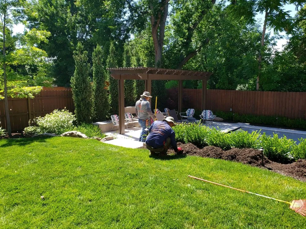 Custom outdoor landscaping in Meridian, ID - 1 of a Kind Landscape