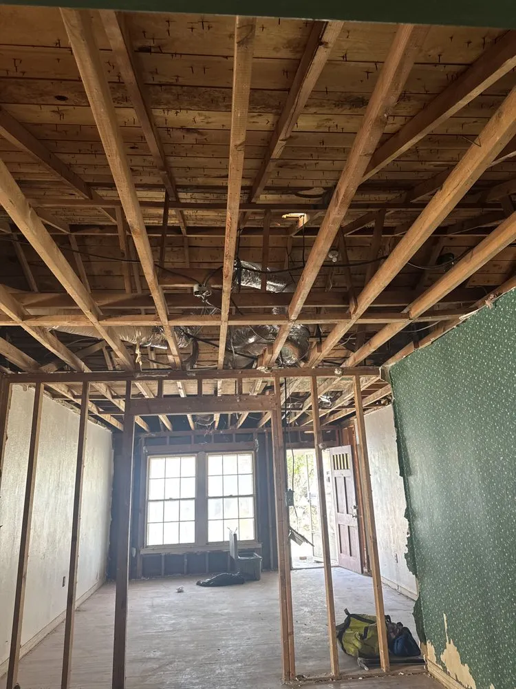 Trusted yard cleanup service for beautiful yards in Abilene, TX by 1 Rose Management