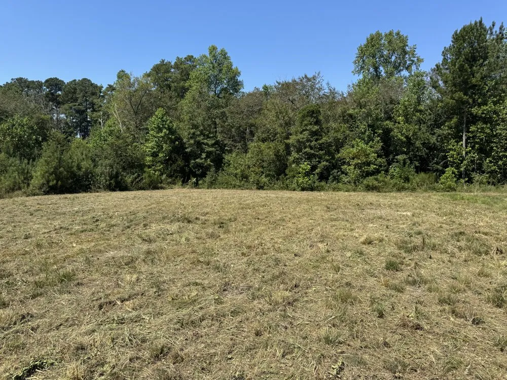 Local yard maintenance for homes across Mount Gilead, NC - 10 42 Earthworks