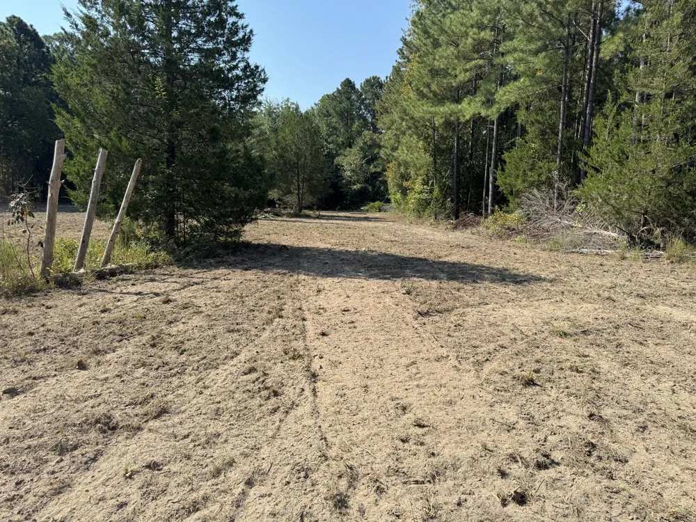 Trusted yard maintenance for homes in Mount Gilead, NC by 10 42 Earthworks