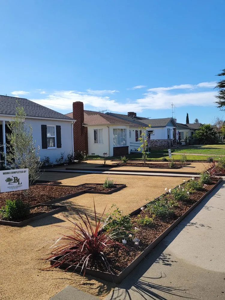 Custom outdoor landscaping in Camarillo, CA - 101 BL Treescapes