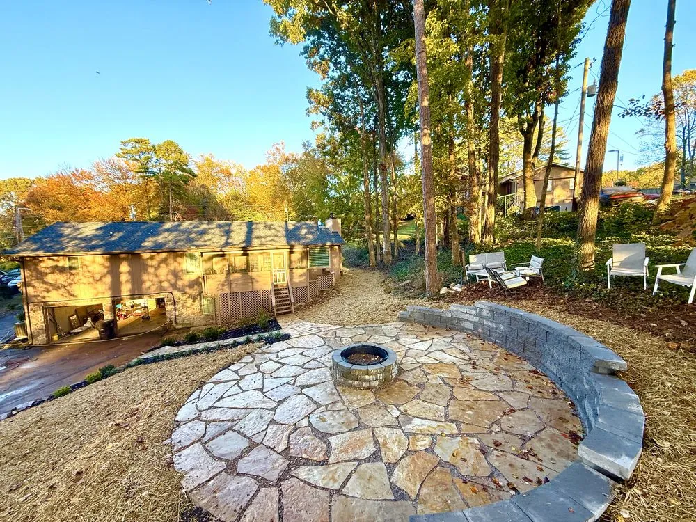 Professional outdoor landscaping in Knoxville, TN by 101 Contractor