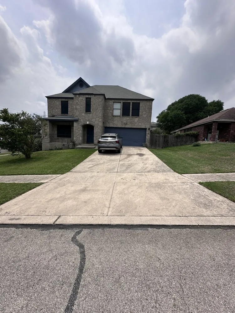 Local residential landscaping for homes in Adkins, TX by 107 B Landscaping