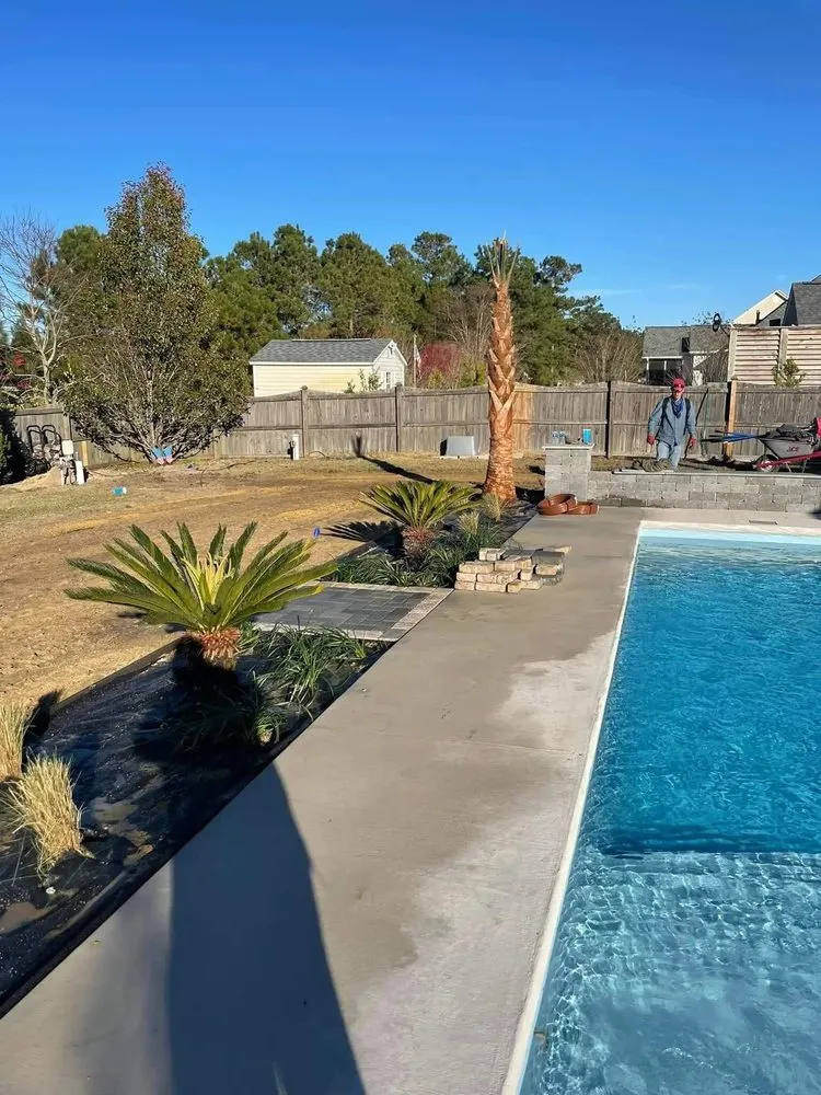 Reliable landscaping services for year-round maintenance in Sneads Ferry, NC by 110% Landscaping