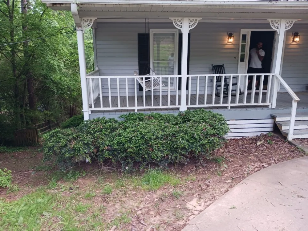 Custom landscaping services for beautiful yards in Dahlonega, GA by 115 Lawn Landscaping Services