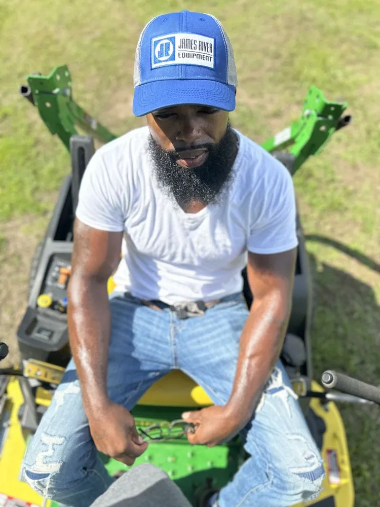 Custom lawn mowing service experts serving Burgaw, NC - 120 Lawn Services