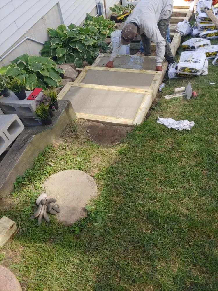 Expert garden landscaping for homes in Peekskill, NY by 123Flash-handyman