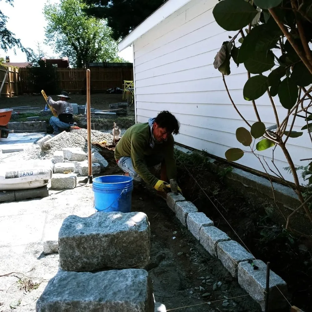 Affordable lawn care service experts serving Peekskill, NY - 123Flash-handyman