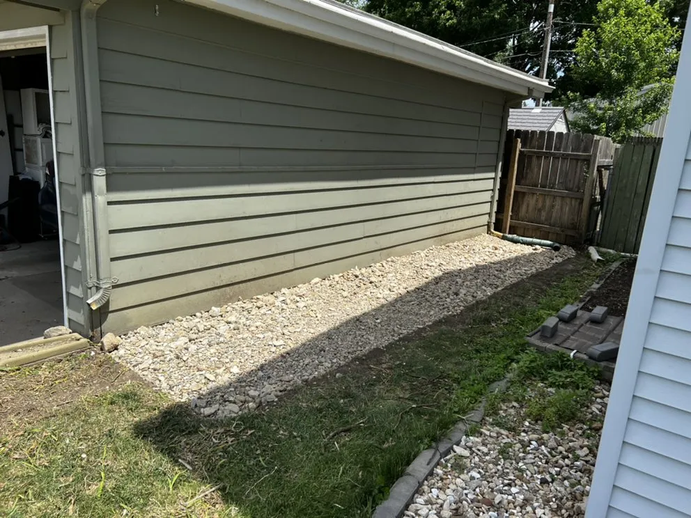 Custom garden landscaping in Waterloo, IA - 143 Lawn Care and Snow Removal