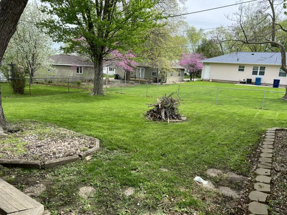 Trusted landscaping services experts serving Waterloo, IA - 143 Lawn Care and Snow Removal
