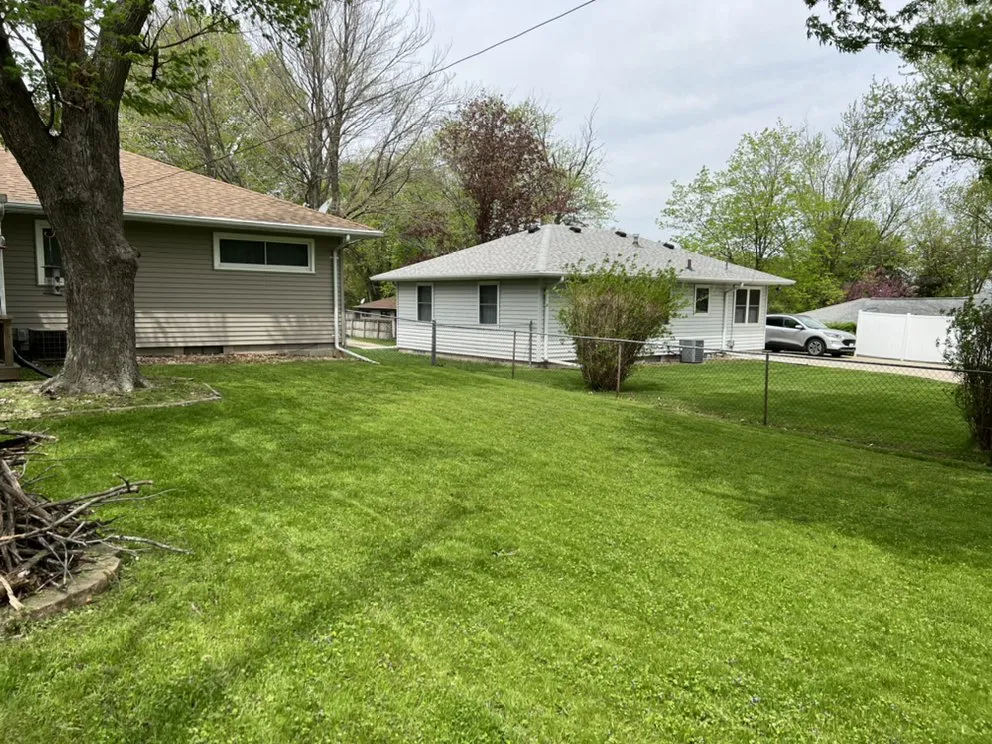 Top-rated lawn care service in Waterloo, IA by 143 Lawn Care and Snow Removal