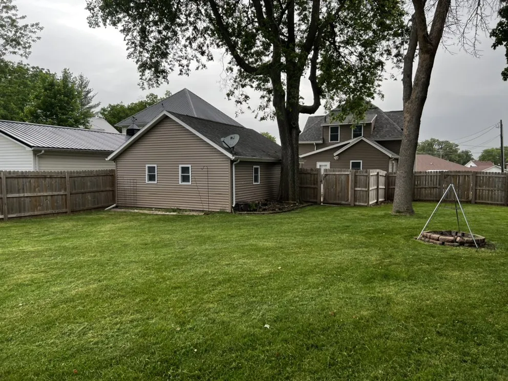 Expert yard maintenance in Waterloo, IA by 143 Lawn Care and Snow Removal