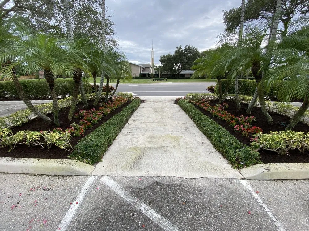 Trusted yard maintenance in Davie, FL by 1988 Lawn Care