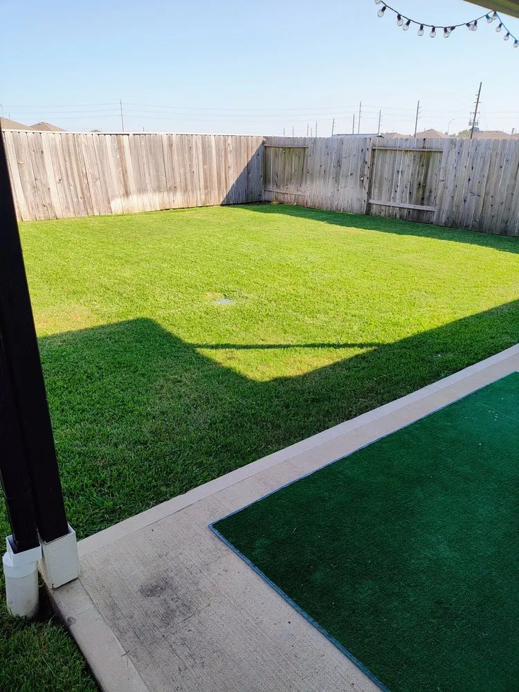 Local lawn care service in Hockley, TX by 1son Elect Mowers