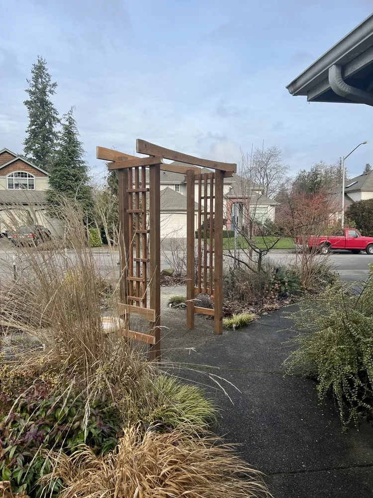 Custom garden landscaping for homes in Marysville, WA by 1St Choice Landscaping