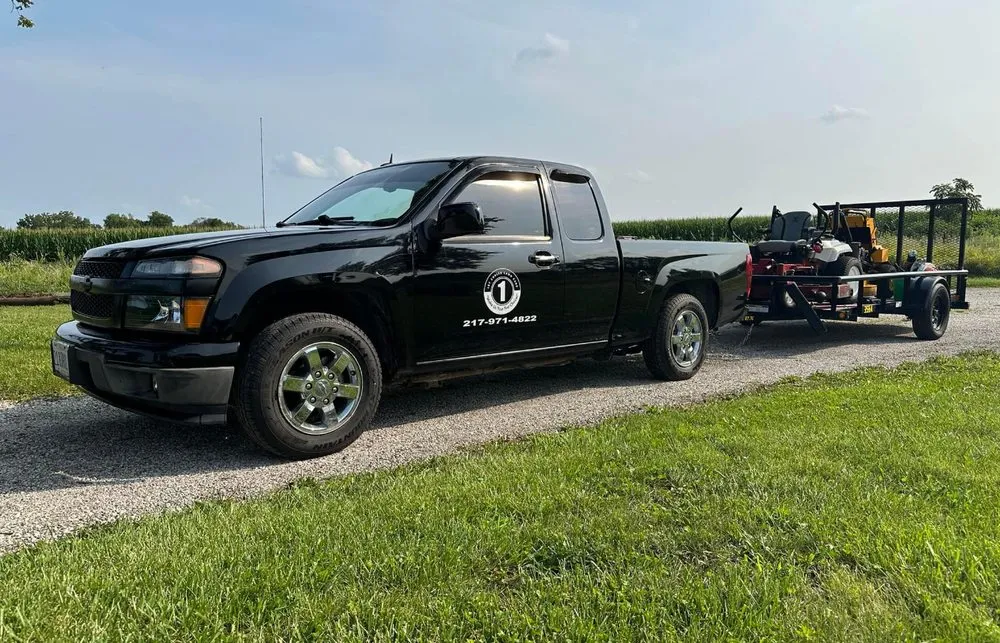 Local lawn care service in Rochester, IL - 1st Choice Lawn Care Services