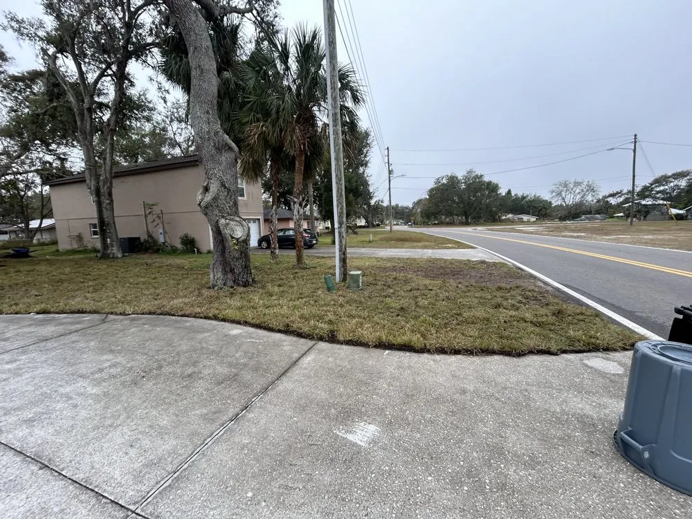 Affordable lawn mowing service for beautiful yards in Winter Park, FL by 1st Class Lawn Care & Maintenance