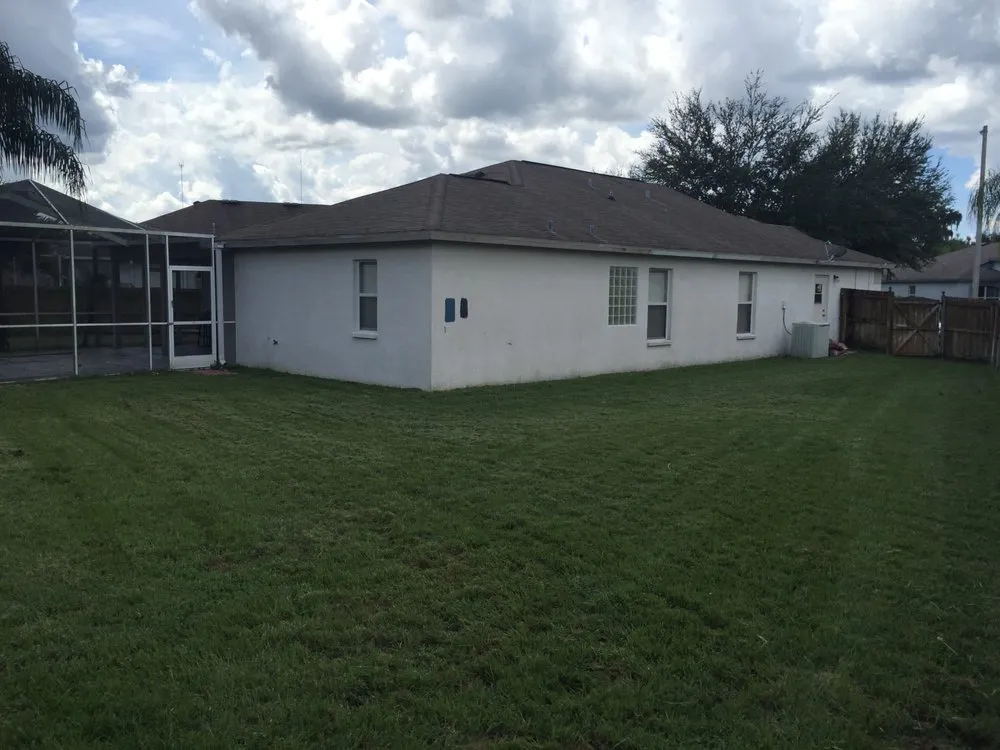 Local garden landscaping in Tampa Bay, FL - 1st Class Lawn Services