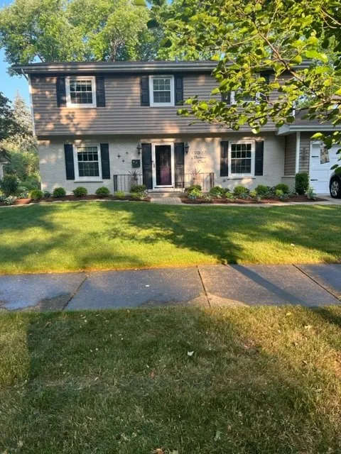 Professional residential landscaping for beautiful yards in Downers Grove, IL by 1st Impressions