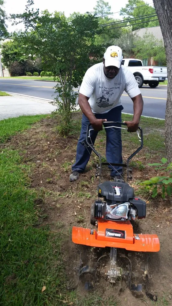 Professional yard maintenance in Hattiesburg, MS by 1st N 10 Lawn Care Services