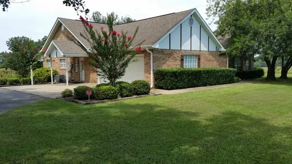 1st N 10 Lawn Care Services Logo