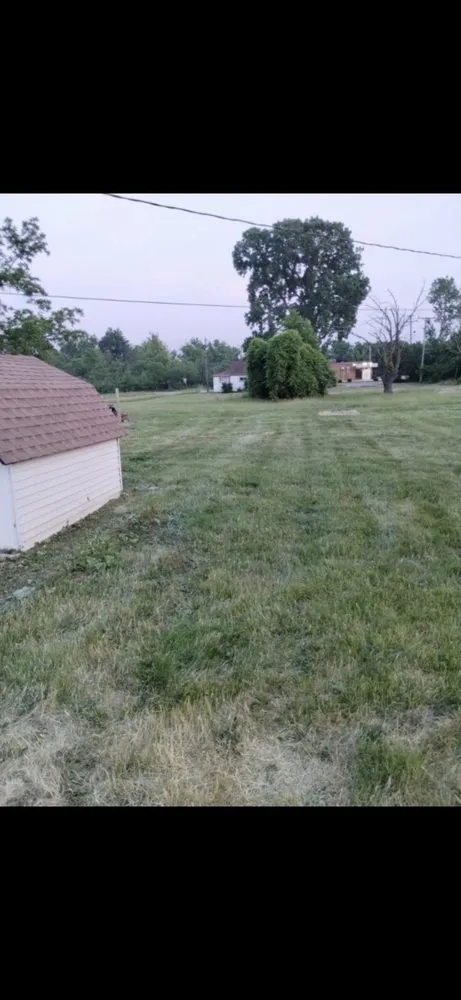 Affordable lawn mowing service for homes across Westland, MI - 1Stop Repa1rs