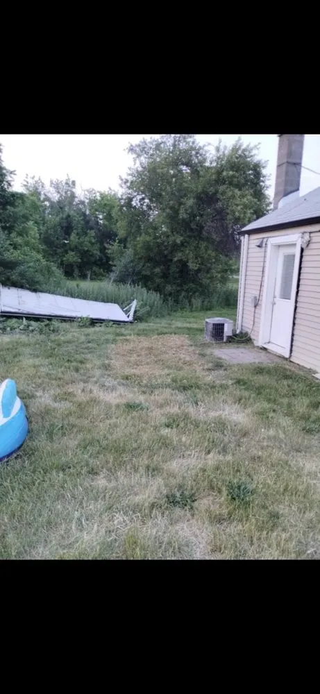 Reliable lawn care service in Westland, MI by 1Stop Repa1rs