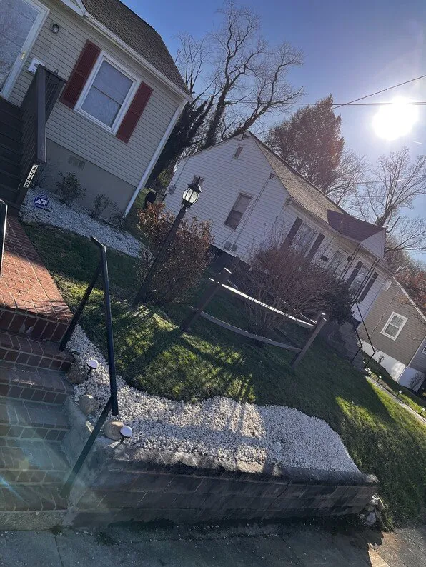 Custom outdoor landscaping in Roanoke, VA by 2 Amigos Landscapes