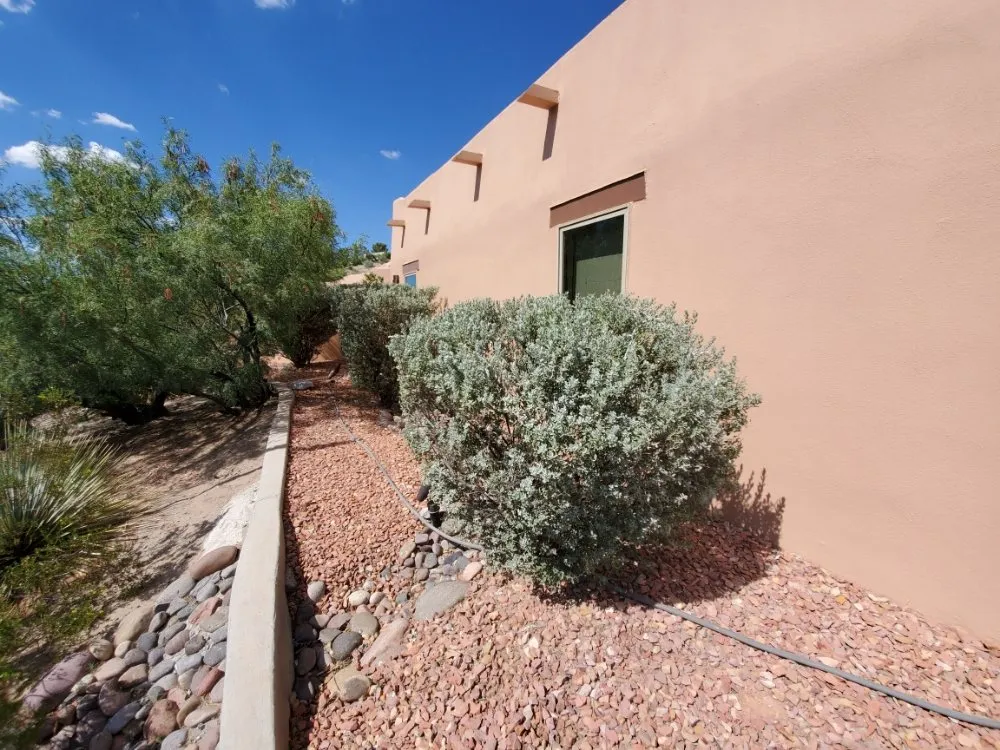 Professional lawn care service in Las Cruces, NM - 2 bros weedcontrol