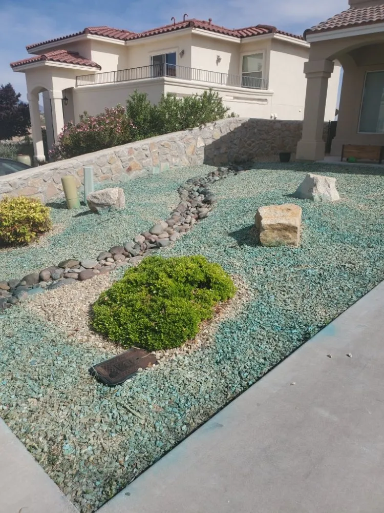 Expert lawn mowing service in Las Cruces, NM - 2 bros weedcontrol