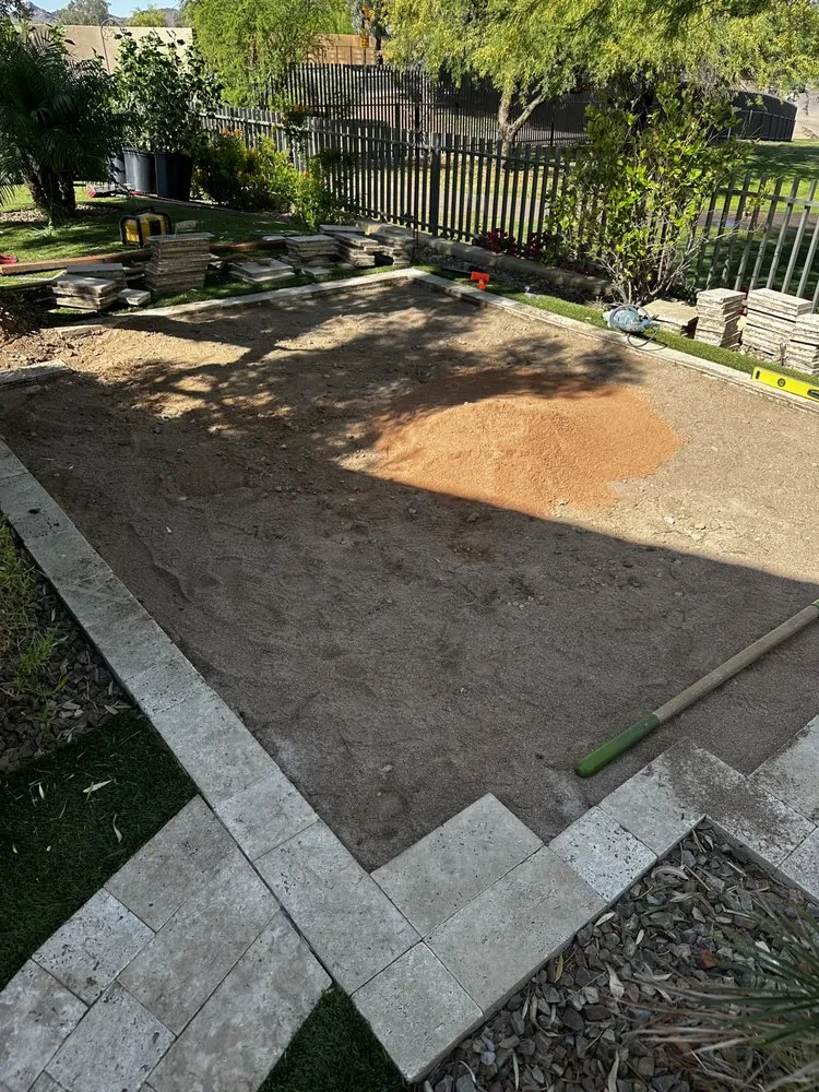 Top-rated lawn care service for year-round maintenance in Queen Creek, AZ by 2 Brothers Honey Dew