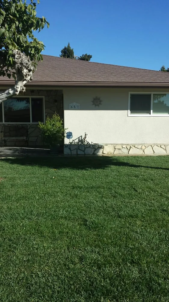 Professional lawn mowing service experts serving Hemet, CA - 2 Brothers Landscaping