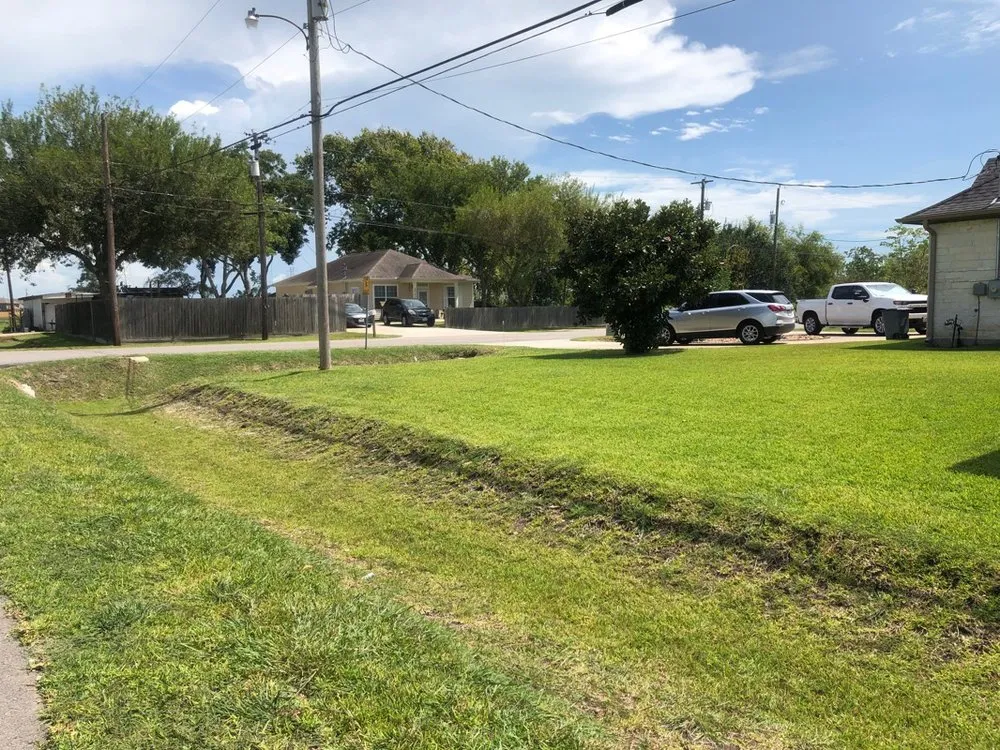 Expert landscaping services for homes in Houston, TX by 2 Brothers Lawn Mowing