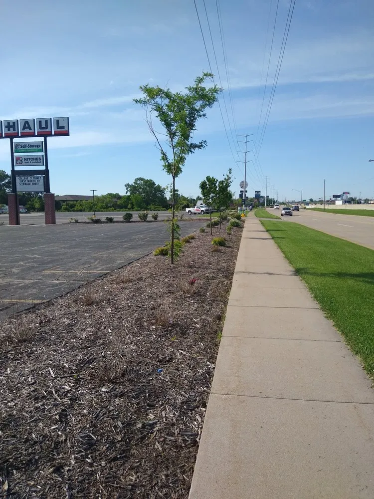 Reliable garden landscaping for homes in Oshkosh, WI by 2 bud's N a bucket