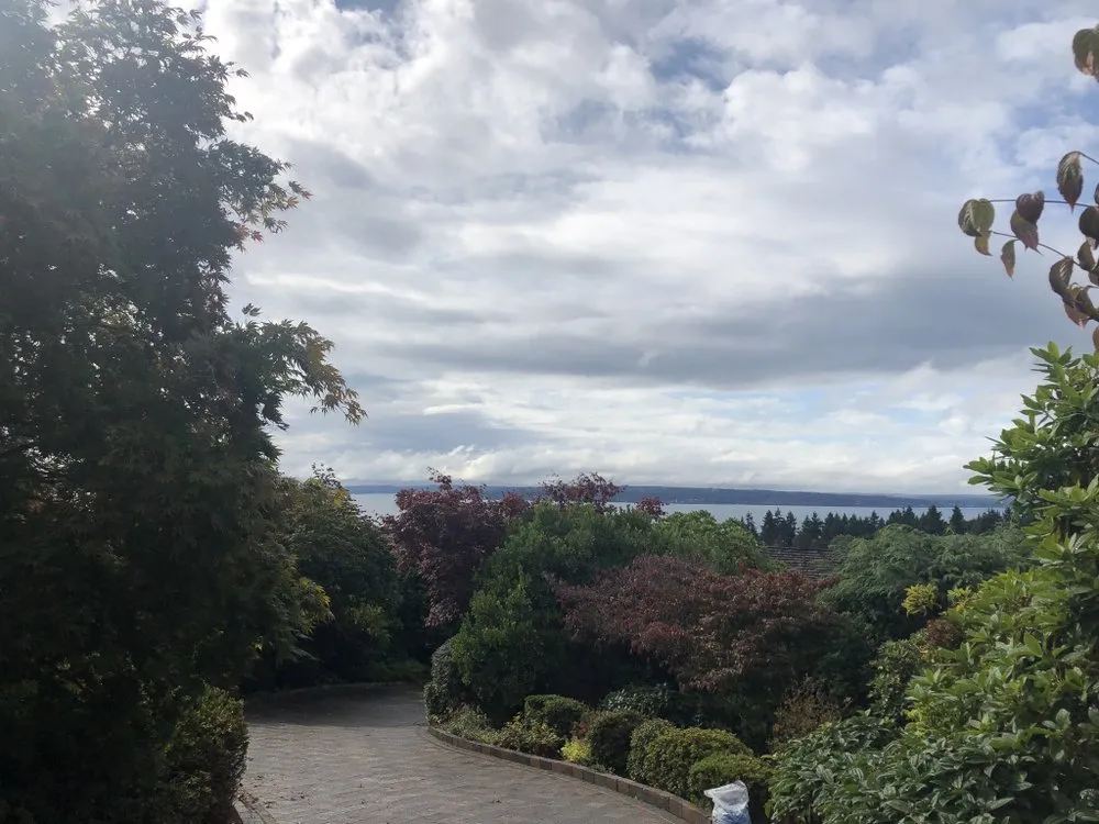 Reliable landscape installation for year-round maintenance in Edmonds, WA by 2 Chick’s Mower & Blower Landscaping