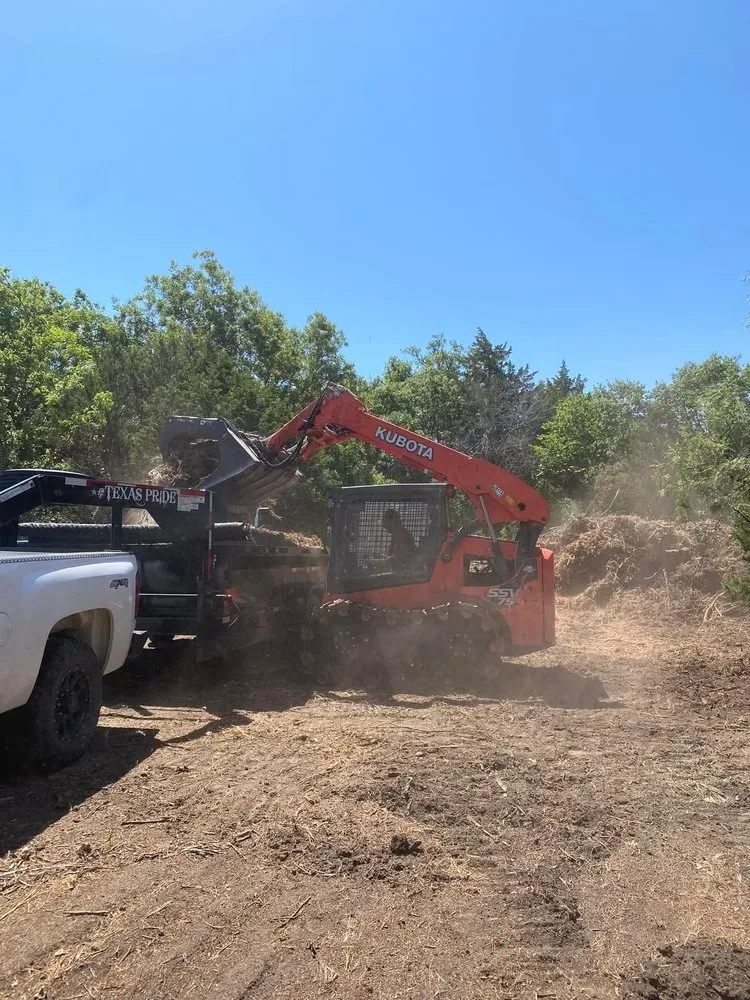 Reliable landscape installation in Cresson, TX - 2 Dawgs Services