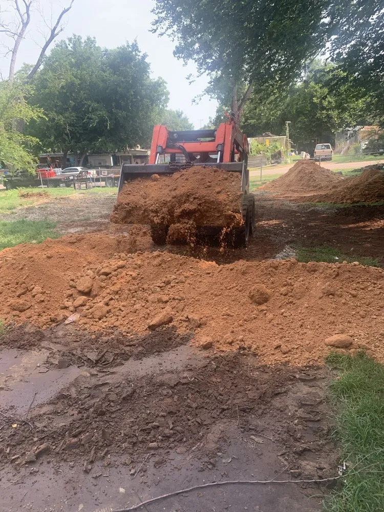 Professional landscaping services experts serving Cresson, TX - 2 Dawgs Services