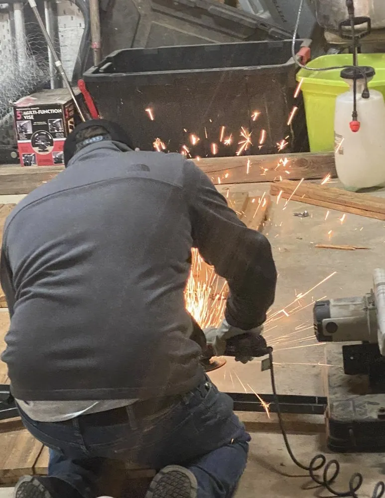 Top-rated yard cleanup service experts serving Cresson, TX - 2 Dawgs Services