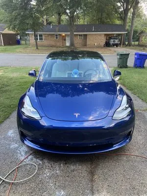 2 Feather Auto Detailing Logo