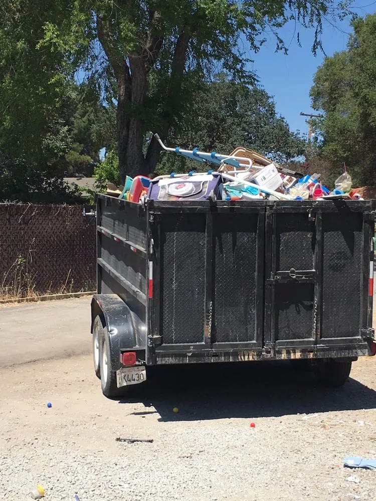 Affordable garden landscaping experts serving San Luis Obispo, CA - 2 Mexicans Junk Removal