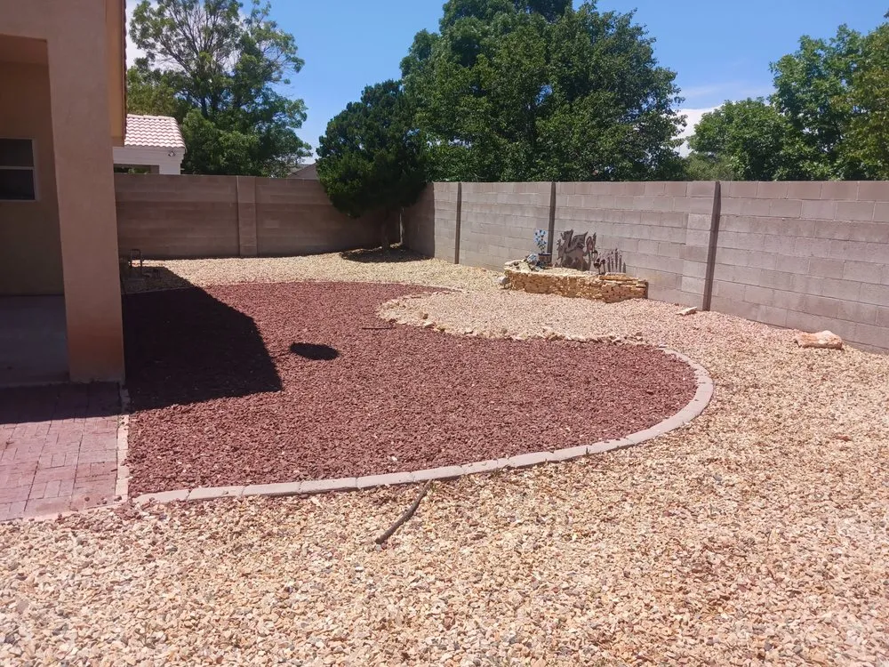 Local yard maintenance in Albuquerque, NM - 2 Neighbors Work