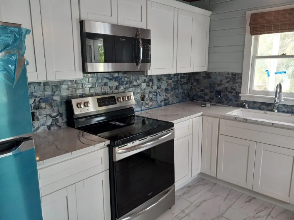 Top-rated residential landscaping experts serving Sarasota, FL - 2 No Limit Handyman Services